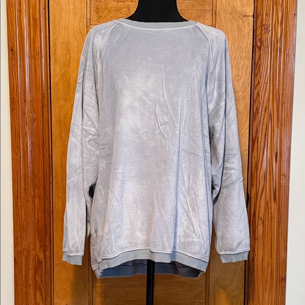 Light Gray Long Sleeve Sweatshirt